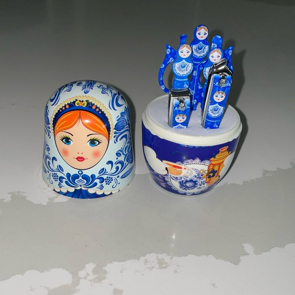 Matryoshka Doll Manicure Set – Russian Nesting Doll Style